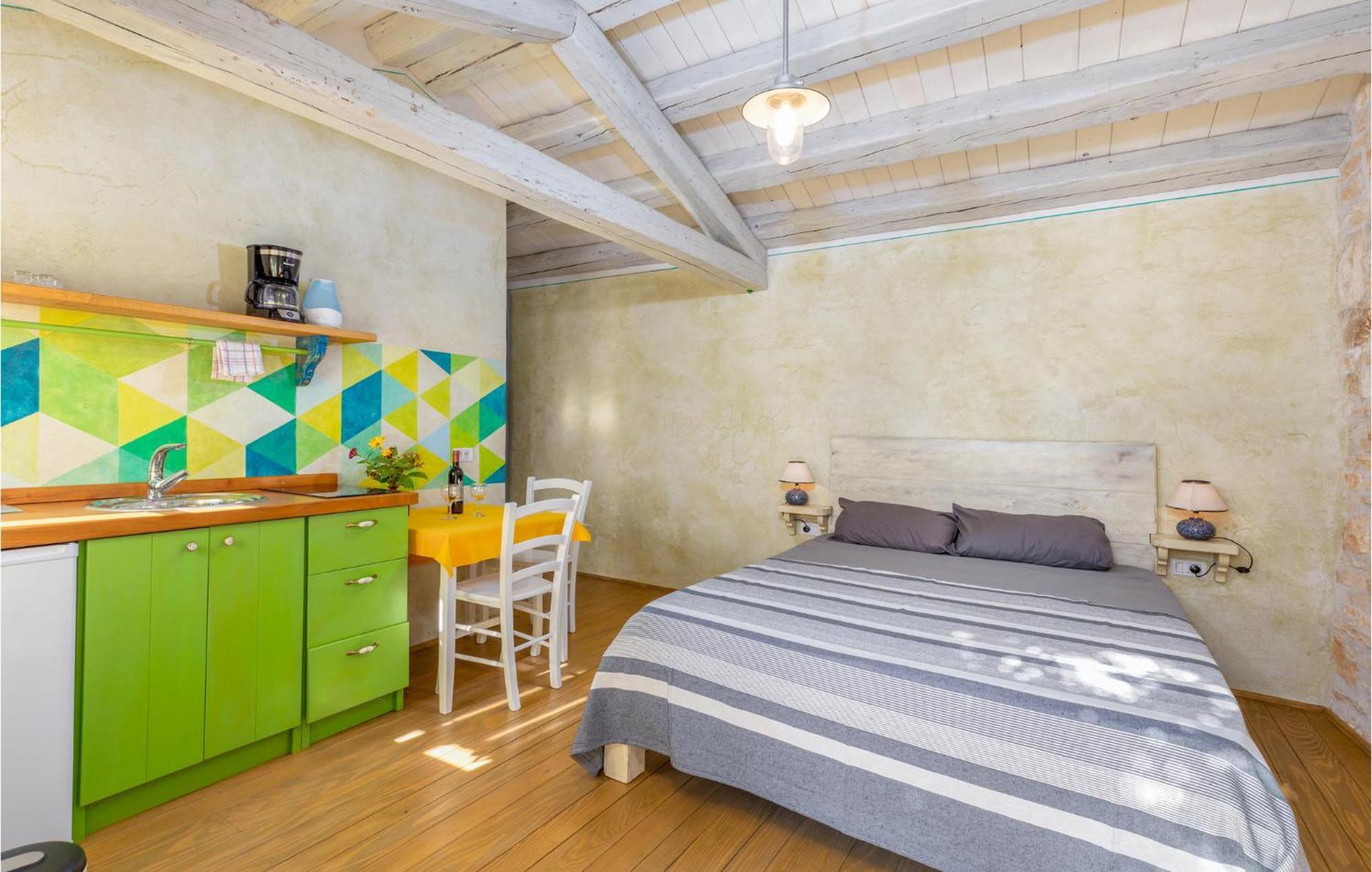Awesome Apartment In Žminj 外观 照片